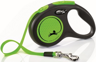 Рулетка неоновая для собак до 15 кг FLEXI New Neon черно-зеленый (S/5 м)